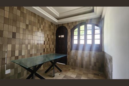 Casa para alugar com 800m², 7 quartos e 6 vagas Casa para alugar com 800m², 7 quartos e 6 vagasCozinha 2