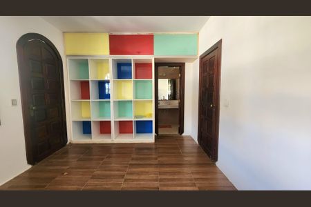 Casa para alugar com 800m², 7 quartos e 6 vagas Casa para alugar com 800m², 7 quartos e 6 vagasQuarto 4