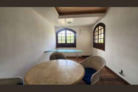 Casa para alugar com 800m², 7 quartos e 6 vagas Casa para alugar com 800m², 7 quartos e 6 vagasEscritório