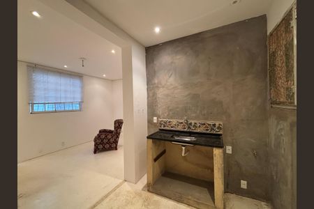 Casa à venda com 300m², 5 quartos e 1 vaga Casa à venda com 300m², 5 quartos e 1 vagaCozinha 2