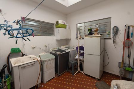 Casa à venda com 184m², 3 quartos e 8 vagas Casa à venda com 184m², 3 quartos e 8 vagasÁrea de Serviço