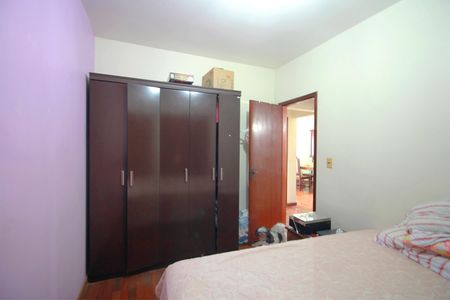 Casa à venda com 448m², 6 quartos e 2 vagasCasa 1 - Quarto 2