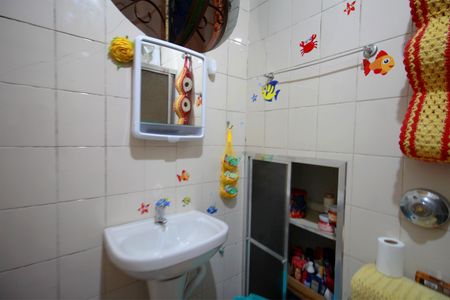 Casa à venda com 448m², 6 quartos e 2 vagasCasa 2 - Banheiro