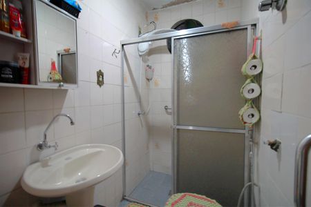 Casa à venda com 448m², 6 quartos e 2 vagasCasa 2 - Banheiro de Serviço