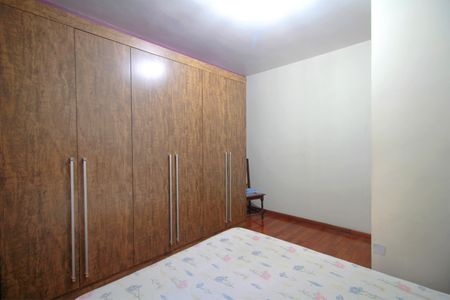 Casa à venda com 448m², 6 quartos e 2 vagasCasa 1 - Quarto 3