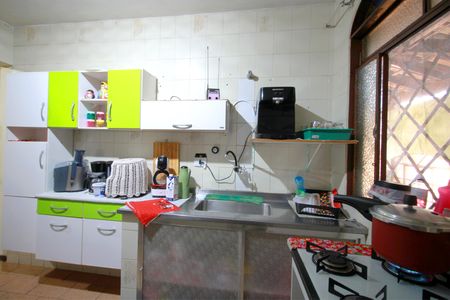 Casa à venda com 448m², 6 quartos e 2 vagasCasa 2 - Cozinha