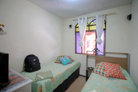 Casa à venda com 448m², 6 quartos e 2 vagasCasa 2 - Quarto 1