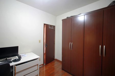 Casa à venda com 448m², 6 quartos e 2 vagasCasa 1 - Quarto 3