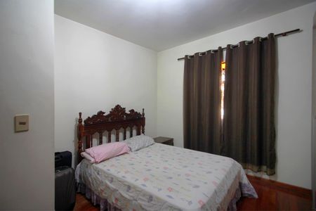 Casa à venda com 448m², 6 quartos e 2 vagasCasa 1 - Quarto 3