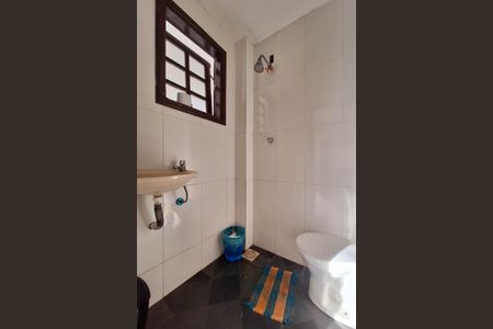 Casa à venda com 650m², 4 quartos e 10 vagas Casa à venda com 650m², 4 quartos e 10 vagasBanheiro de serviço