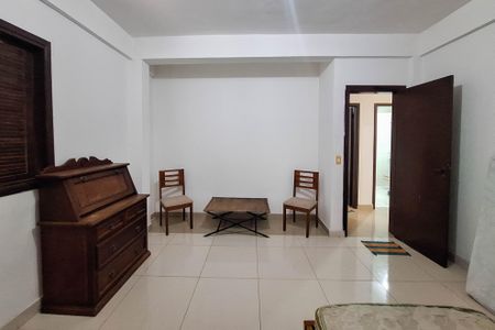 Casa à venda com 650m², 4 quartos e 10 vagas Casa à venda com 650m², 4 quartos e 10 vagasQuarto 2