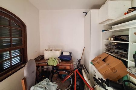 Casa à venda com 650m², 4 quartos e 10 vagas Casa à venda com 650m², 4 quartos e 10 vagasQuarto de Serviço