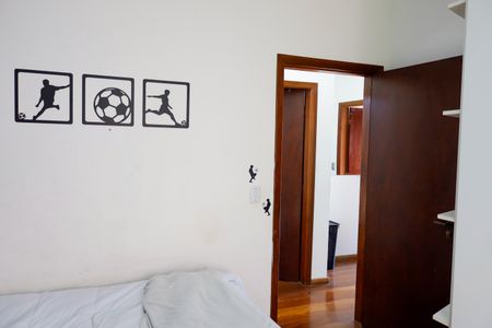 Casa à venda com 375m², 3 quartos e 5 vagas Casa à venda com 375m², 3 quartos e 5 vagasQuarto 1