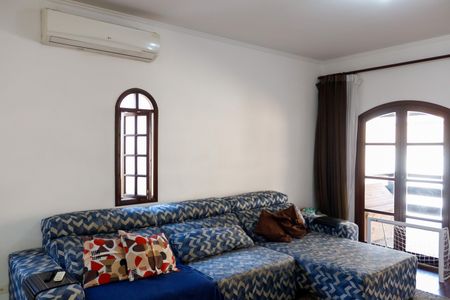 Casa à venda com 375m², 3 quartos e 5 vagas Casa à venda com 375m², 3 quartos e 5 vagasSala