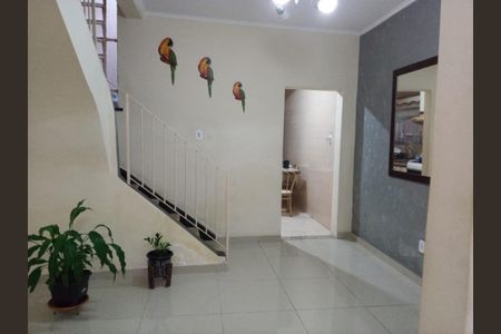 Casa à venda com 220m², 2 quartos e 1 vaga