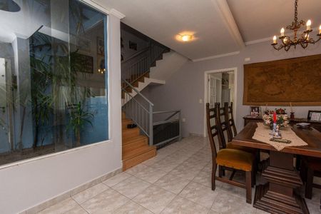 Casa à venda com 267m², 3 quartos e 4 vagas