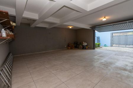 Casa à venda com 267m², 3 quartos e 4 vagas