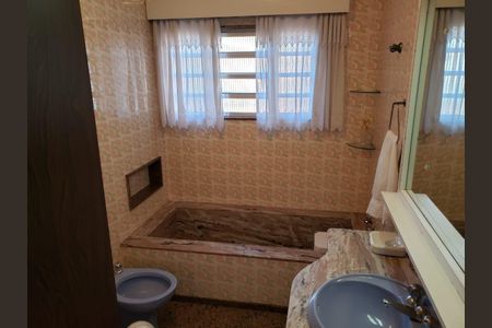 Casa à venda com 407m², 3 quartos e 8 vagas