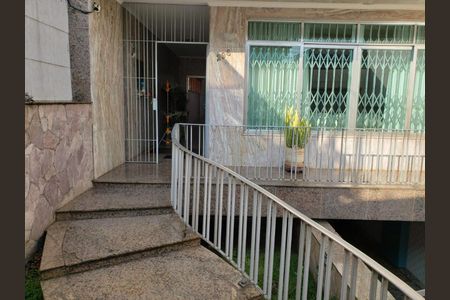 Casa à venda com 407m², 3 quartos e 8 vagas