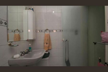Casa de condomínio à venda com 300m², 4 quartos e 2 vagas