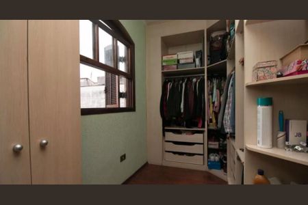 Casa de condomínio à venda com 300m², 4 quartos e 2 vagas