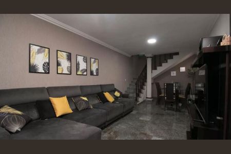 Casa de condomínio à venda com 300m², 4 quartos e 2 vagas