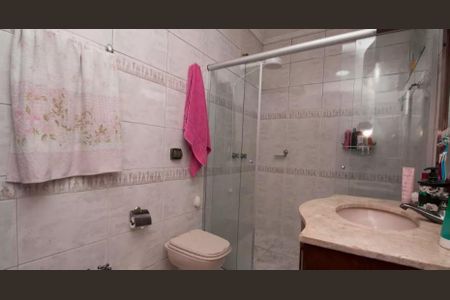 Casa de condomínio à venda com 300m², 4 quartos e 2 vagas