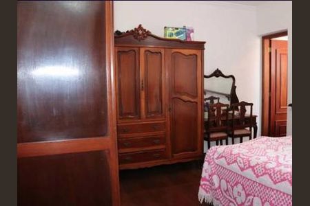 Casa de condomínio à venda com 268m², 4 quartos e 3 vagas
