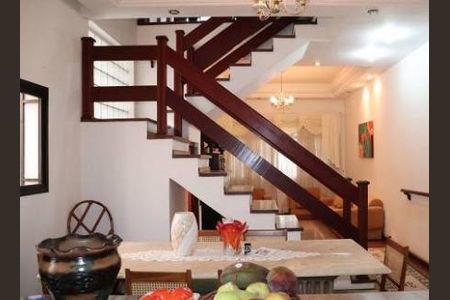 Casa de condomínio à venda com 268m², 4 quartos e 3 vagas