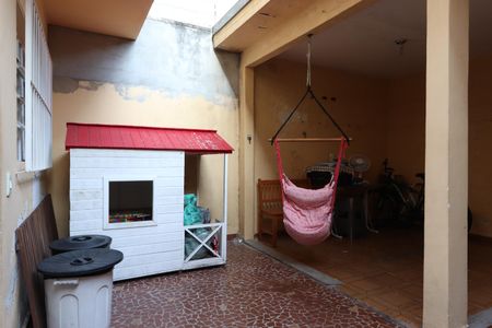 Casa à venda com 120m², 3 quartos e 2 vagasQuintal