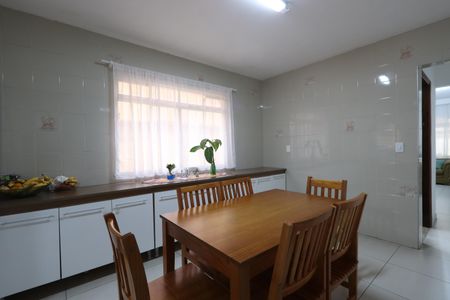 Casa à venda com 120m², 3 quartos e 2 vagasCopa