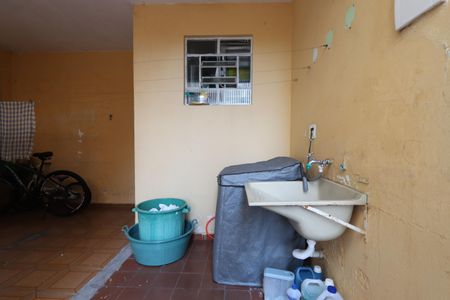 Casa à venda com 120m², 3 quartos e 2 vagasÁrea de Serviço