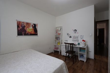 Casa à venda com 120m², 3 quartos e 2 vagasSuíte