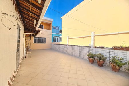 Casa à venda com 150m², 4 quartos e 4 vagas Casa à venda com 150m², 4 quartos e 4 vagasChurrasqueira