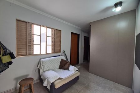 Casa à venda com 150m², 4 quartos e 4 vagas Casa à venda com 150m², 4 quartos e 4 vagasSuíte 2