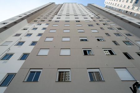 Apartamento à venda com 42m², 2 quartos e 1 vaga Apartamento à venda com 42m², 2 quartos e 1 vagaFachada do bloco