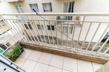 Apartamento para alugar com 46m², 2 quartos e sem vaga Apartamento para alugar com 46m², 2 quartos e sem vagaSacada