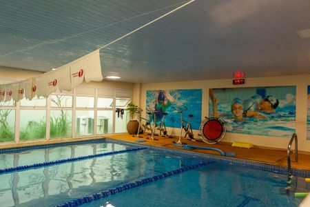 Apartamento para alugar com 127m², 3 quartos e 2 vagas Apartamento para alugar com 127m², 3 quartos e 2 vagasÁrea comum - Piscina quente