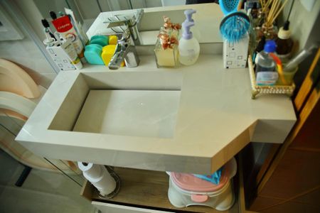 Apartamento à venda com 69m², 2 quartos e sem vagaBanheiro