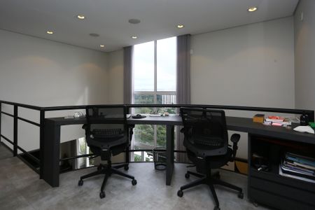 Apartamento à venda com 162m², 2 quartos e 3 vagasEscritório