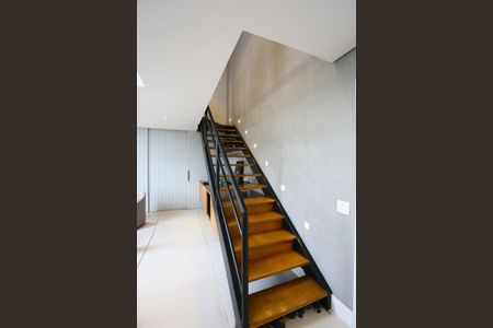 Apartamento à venda com 162m², 2 quartos e 3 vagasEscada