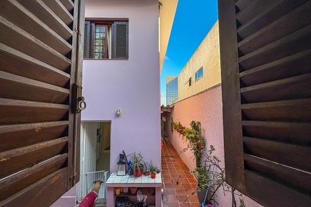 Casa à venda com 125m², 2 quartos e 2 vagas Casa à venda com 125m², 2 quartos e 2 vagasVista do Quarto de Serviço