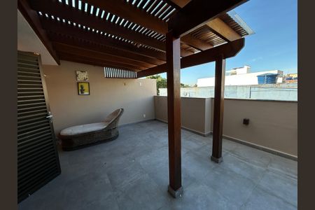Casa à venda com 120m², 2 quartos e 1 vagaTerraço