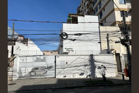 Casa à venda com 120m², 2 quartos e 1 vagaFachada