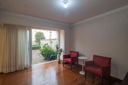 Casa à venda com 300m², 4 quartos e 5 vagasSala 2