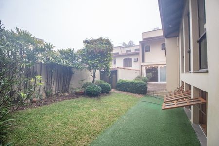 Casa à venda com 300m², 4 quartos e 5 vagasQuintal