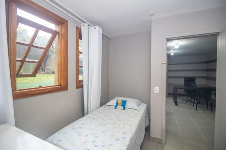 Casa à venda com 300m², 4 quartos e 5 vagasSuíte 1