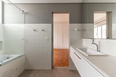 Apartamento para alugar com 244m², 4 quartos e 1 vagaBanheiro da Suíte 3