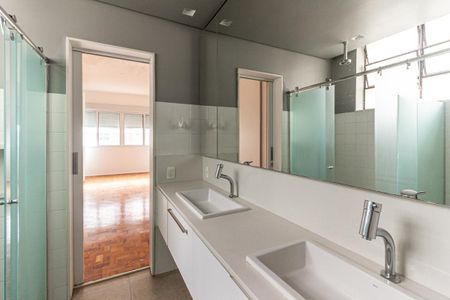 Apartamento para alugar com 244m², 4 quartos e 1 vagaBanheiro da Suíte 1