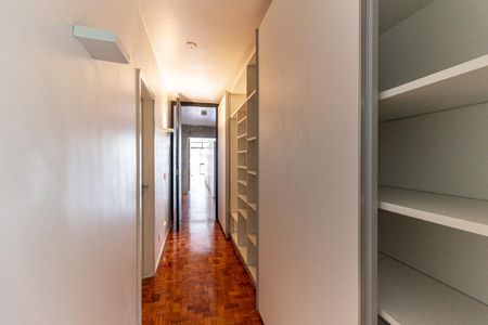 Apartamento para alugar com 244m², 4 quartos e 1 vagaCorredor